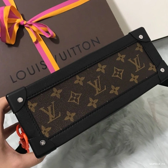 WIS VUITTON BOX LOUIS 1108